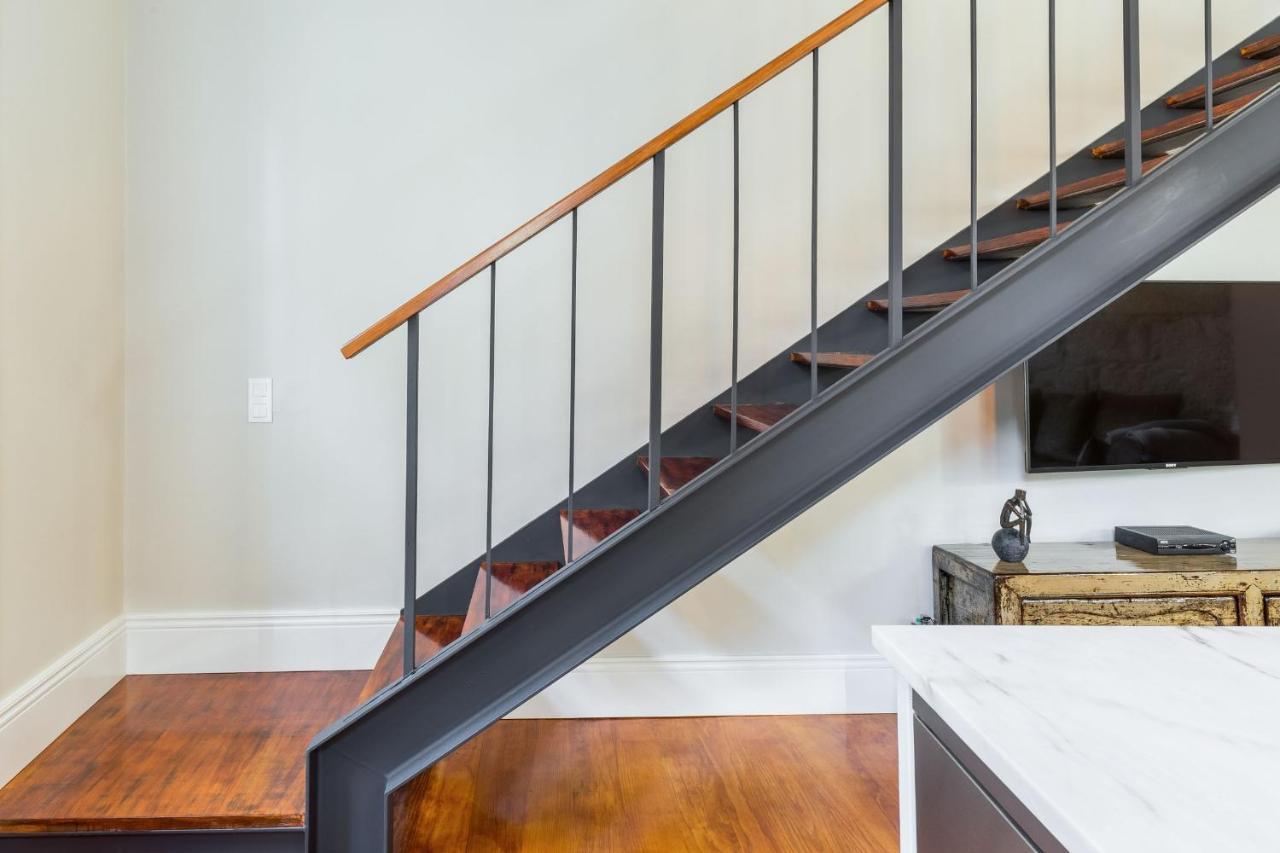 Elegant 2Br Duplex In City Center By Lovelystay OOporto Extérieur photo